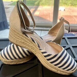J. Jill Cecil Blue and White Espadrille Wedges Nautical Style Size 10